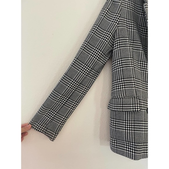 Forever 21 Women's Blazer Size Small Black And White With Pockets - Picture 6 of 7